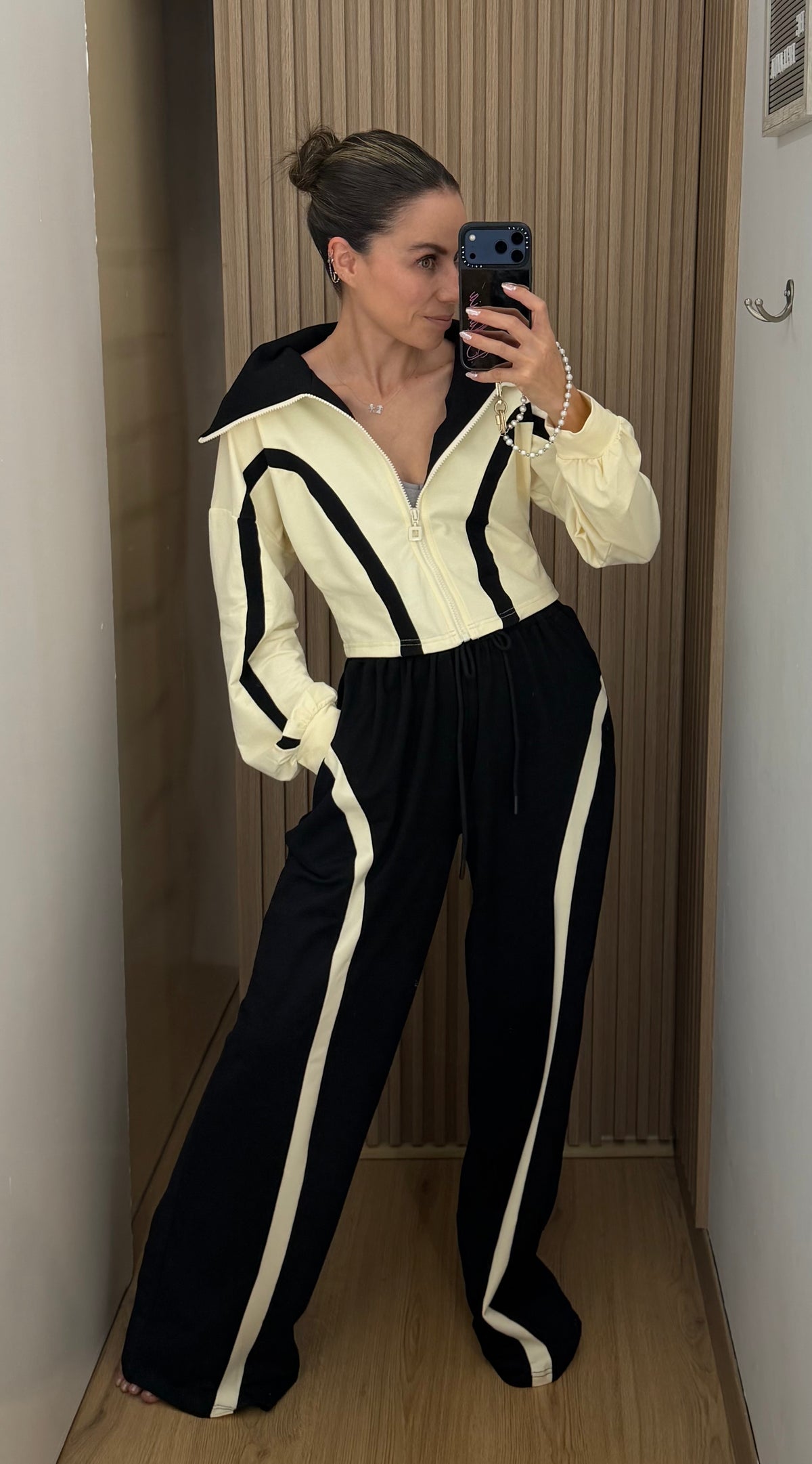 SET BLACK CREAM PANTS