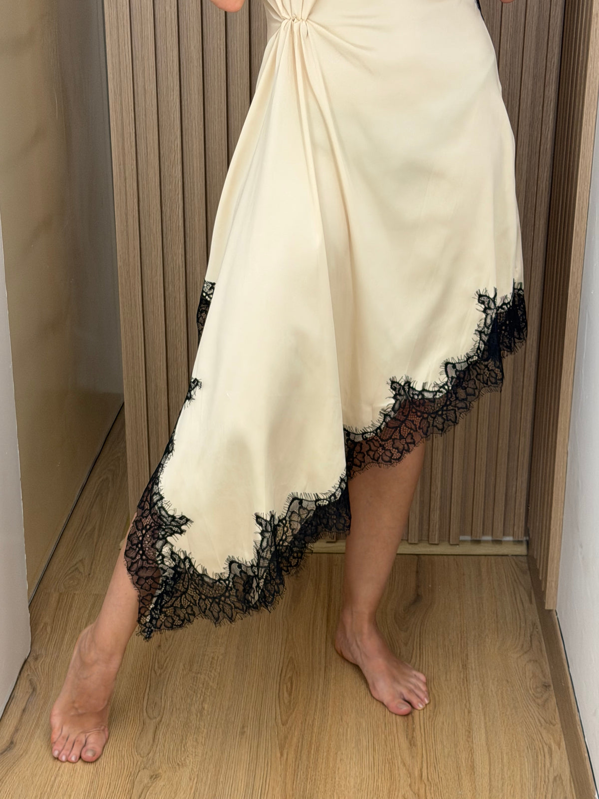 MIDI DRESS NUDE LACE
