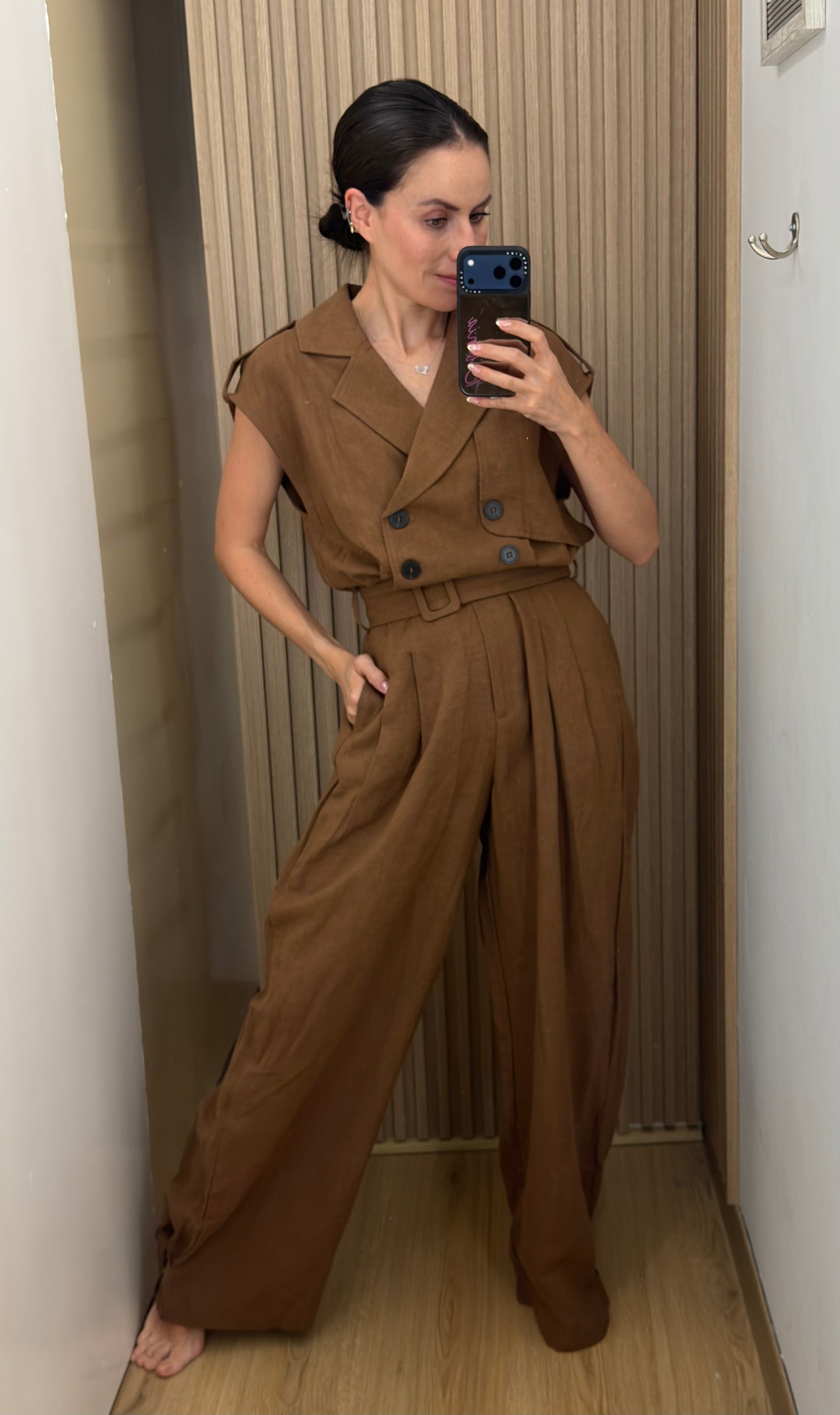 JUMPSUIT COLLAR