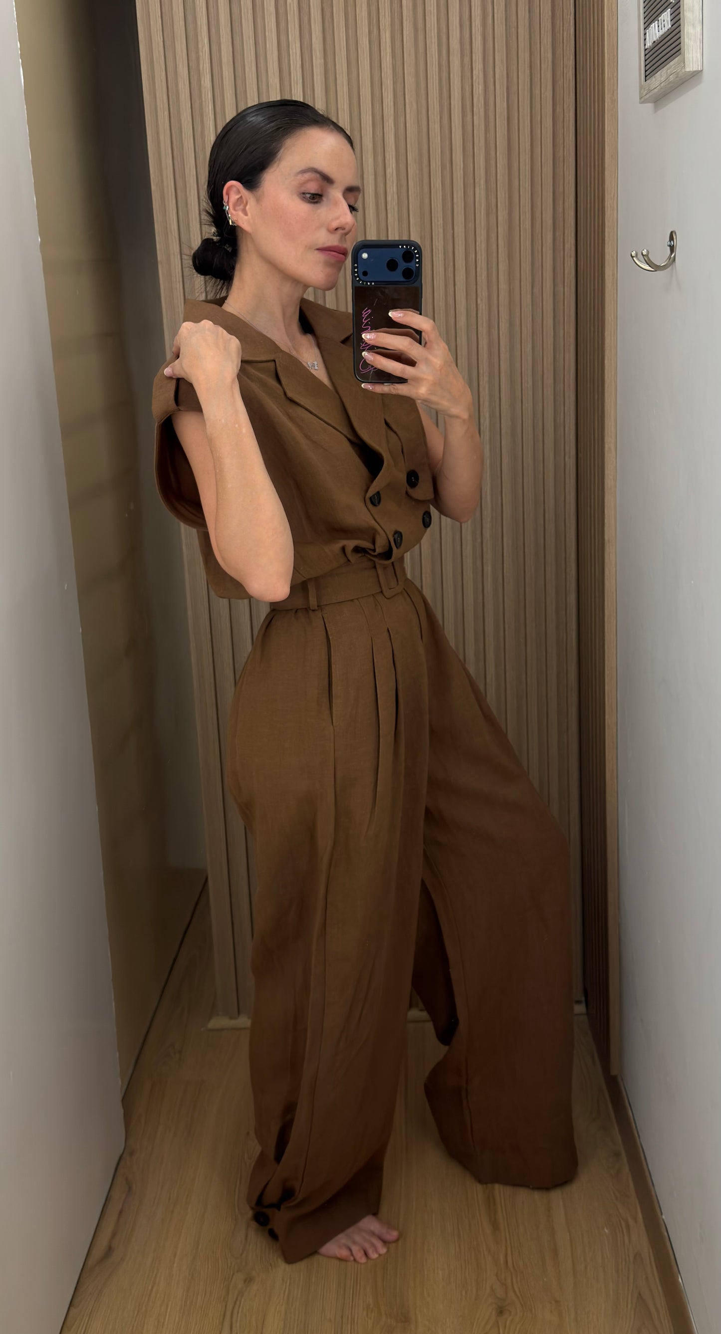 JUMPSUIT COLLAR