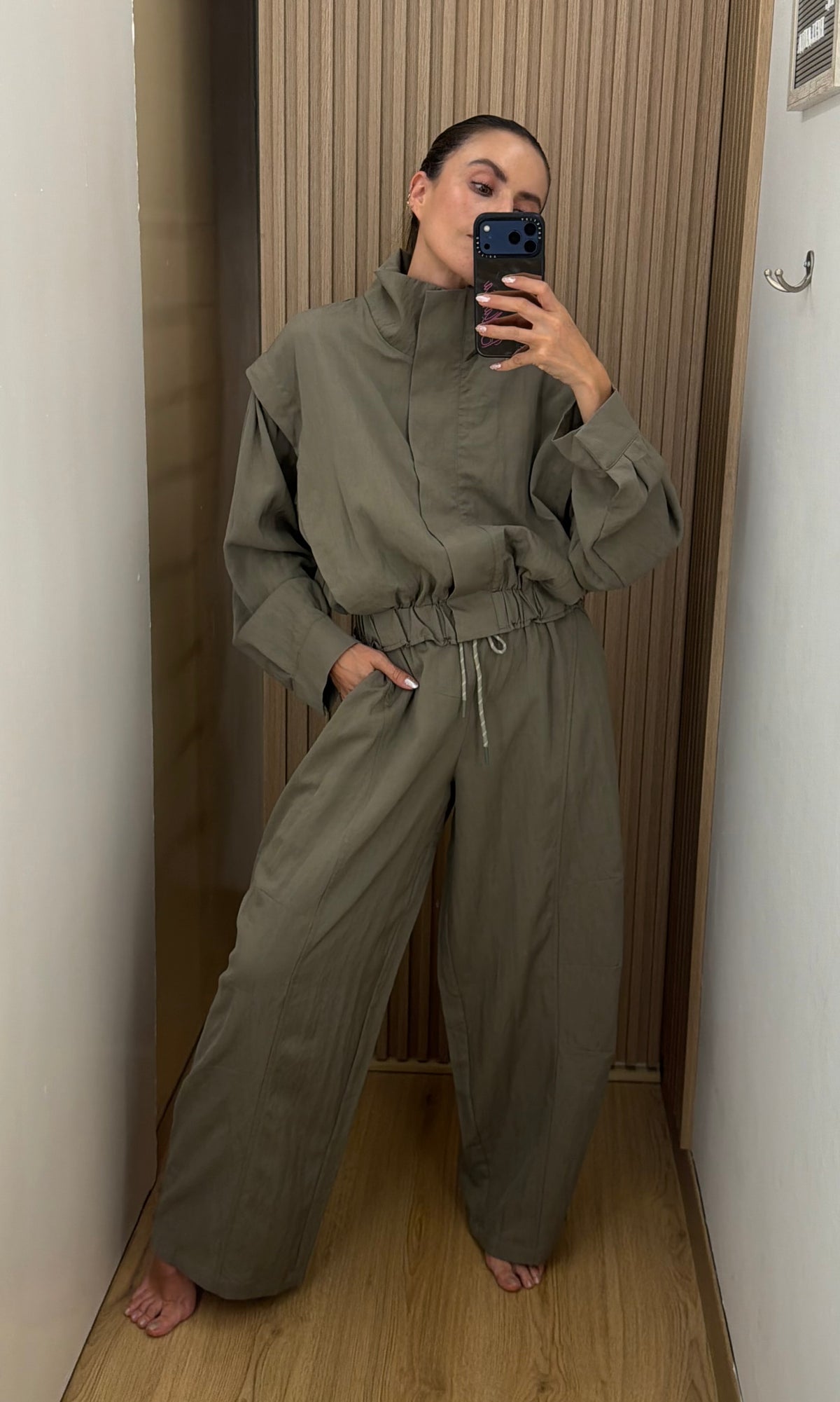 SET OLIVE GRAY PANTS