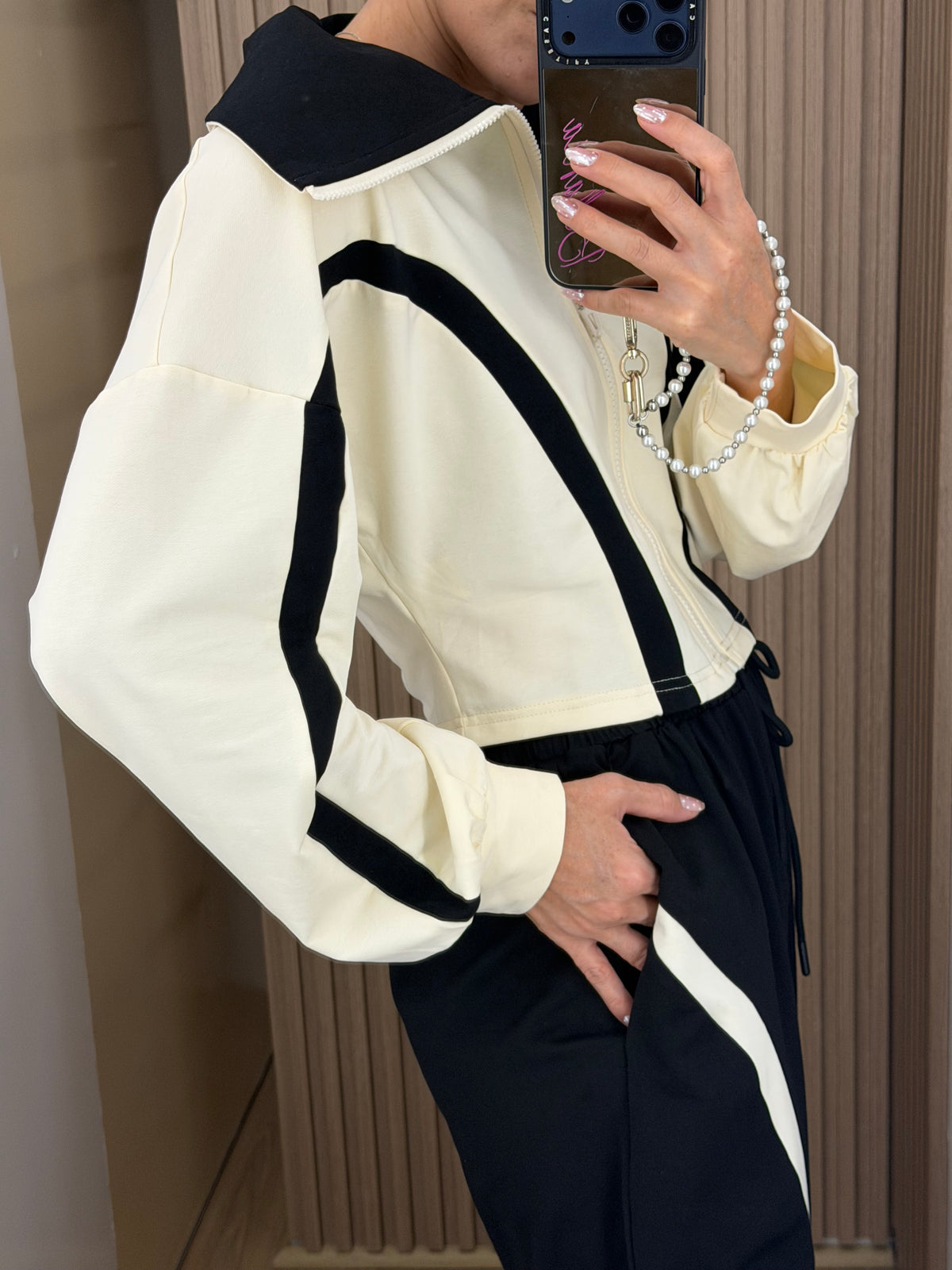 SET BLACK CREAM PANTS