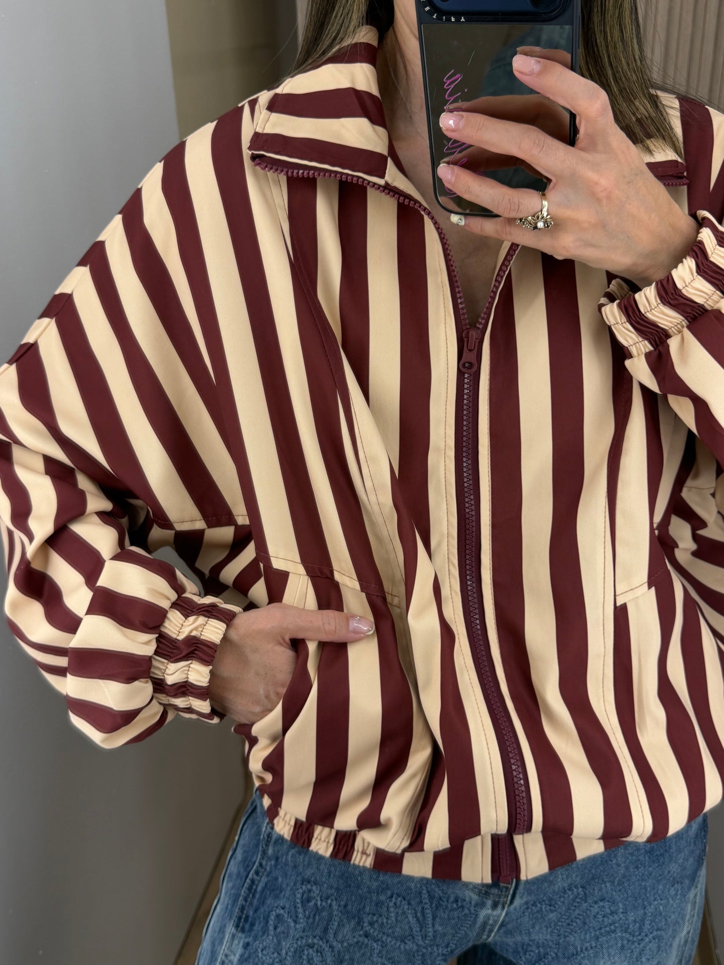 Abrigo a Rayas Color Vino para Mujer | Bellania