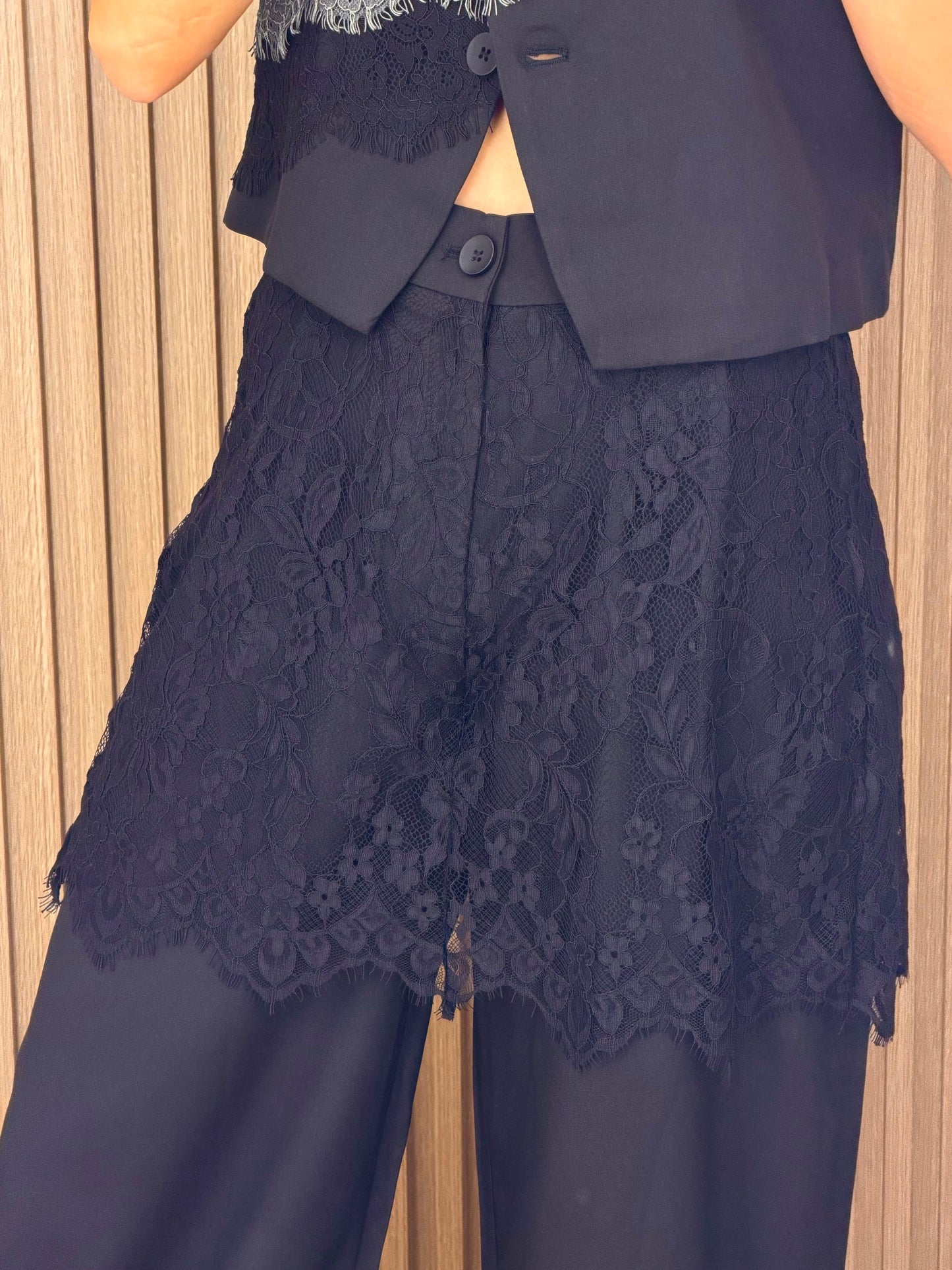 Conjunto Negro con Encaje para Mujer | Bellania