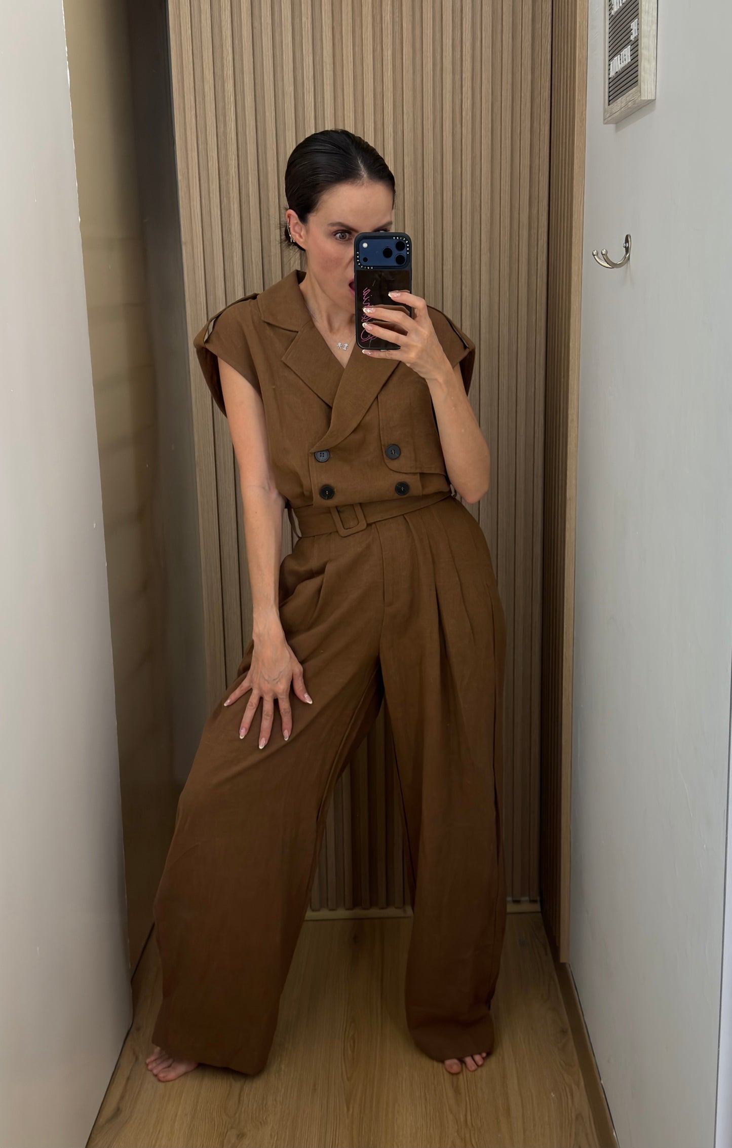 JUMPSUIT COLLAR
