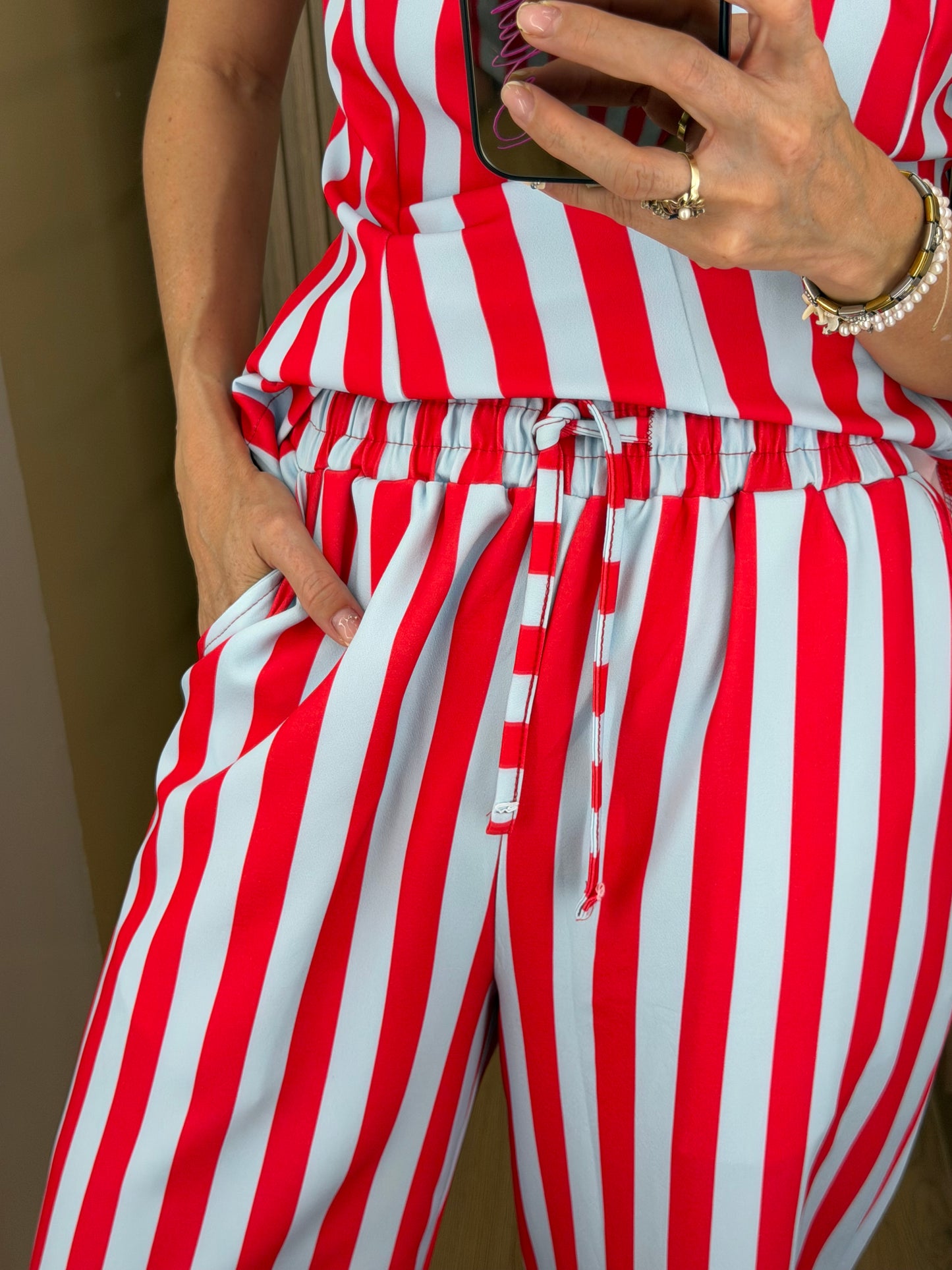 Conjunto a Rayas Rojo y Azul para Mujer | Bellania